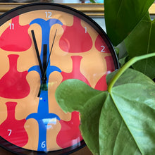 Load image into Gallery viewer, Wall Clock Carafe