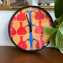 Load image into Gallery viewer, Wall Clock Carafe