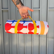 Load image into Gallery viewer, Picnic Blanket Carafe