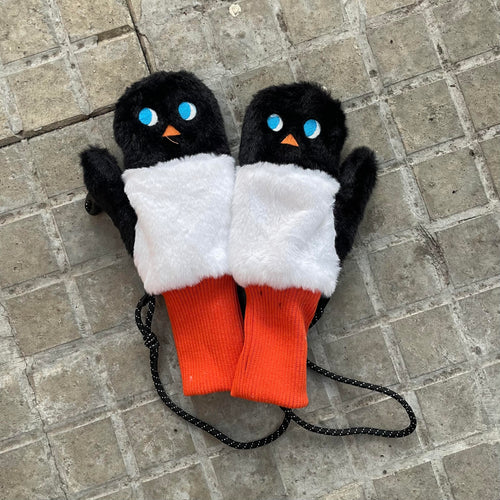 Penguin Mitts