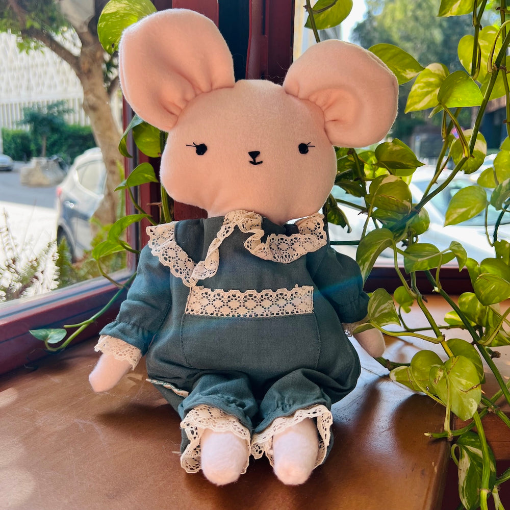 HOPES DOLLS