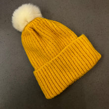 Load image into Gallery viewer, Mixed Kids Wool Beanies