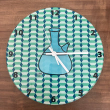 Load image into Gallery viewer, Wall Clock Carafe