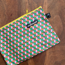 Load image into Gallery viewer, Woven Pouch Matroussé (متروسة)