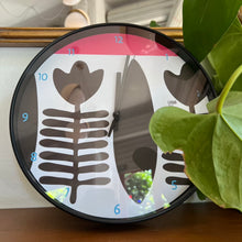 Load image into Gallery viewer, Wall Clock Shaffeh (شفة)