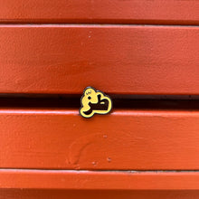 Load image into Gallery viewer, Pin Tozz (طز)