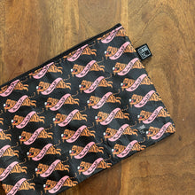Load image into Gallery viewer, Woven Pouch Wahché (وحشة)