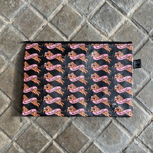 Load image into Gallery viewer, Woven Pouch Wahché (وحشة)
