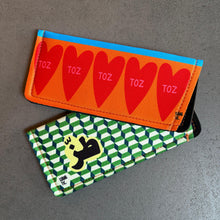 Load image into Gallery viewer, Eyeglass Case Toz (طز)