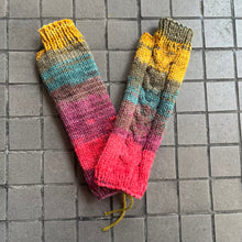 Load image into Gallery viewer, Wool Knit Fingerless Gloves